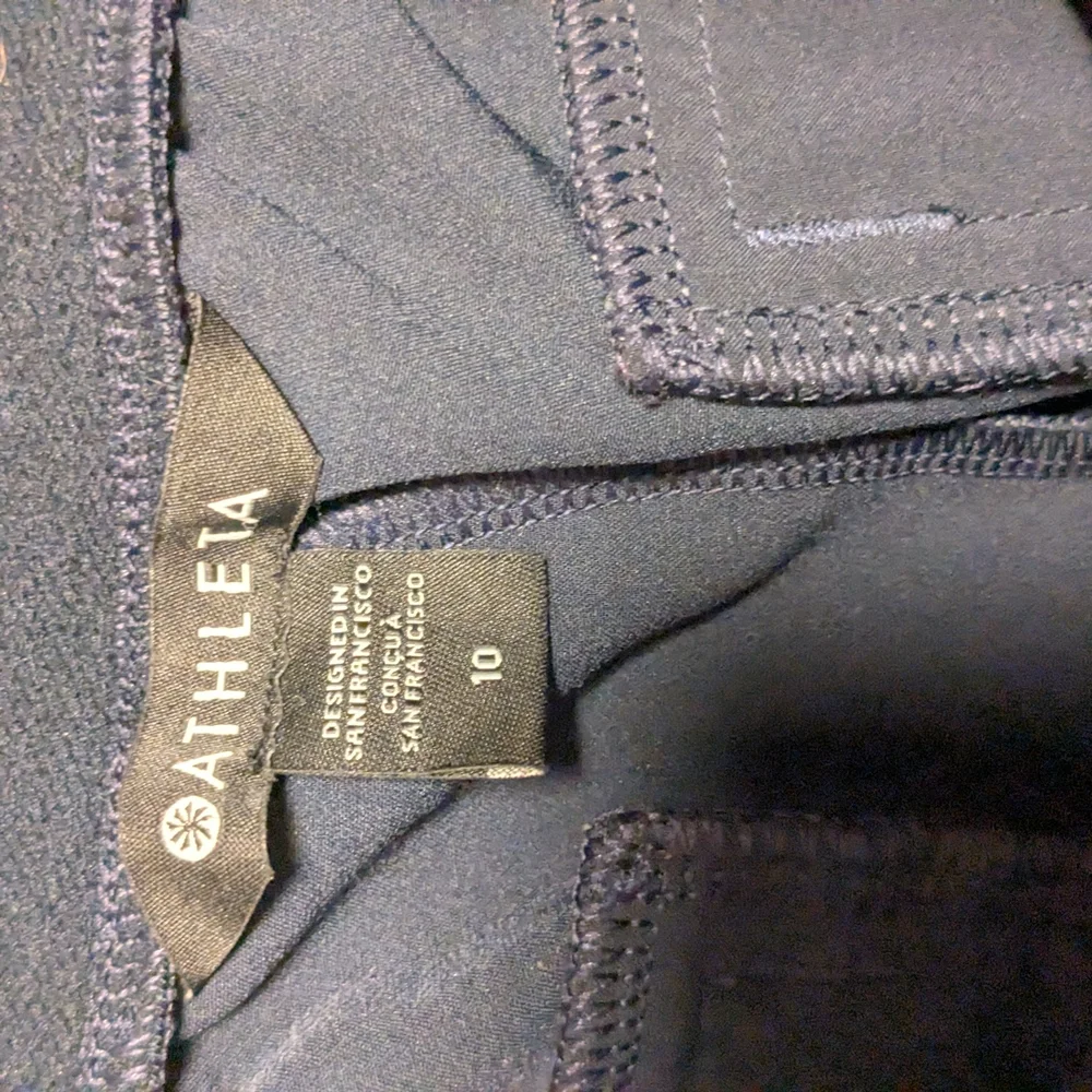 Athleta Navy Endless High Rise Cargo Pants - Picture 3 of 3